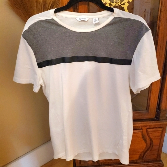Calvin Klein Other - Calvin Klein Men's Color Block T-shirt